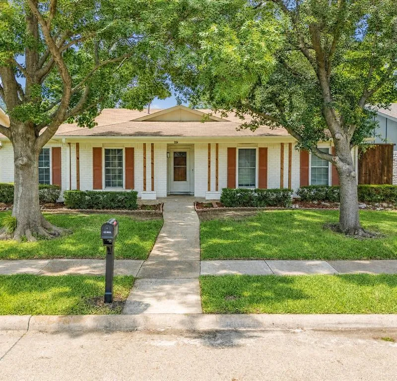 1907 Rambling Ridge Lane, Carrollton TX 75007