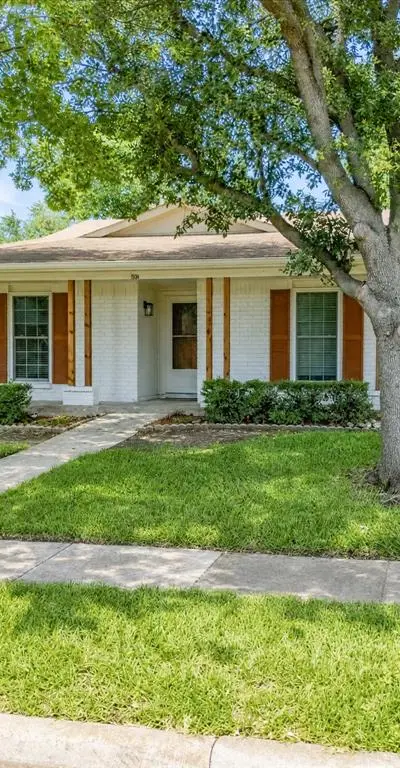 1907 Rambling Ridge Lane, Carrollton TX 75007 - Photo 3