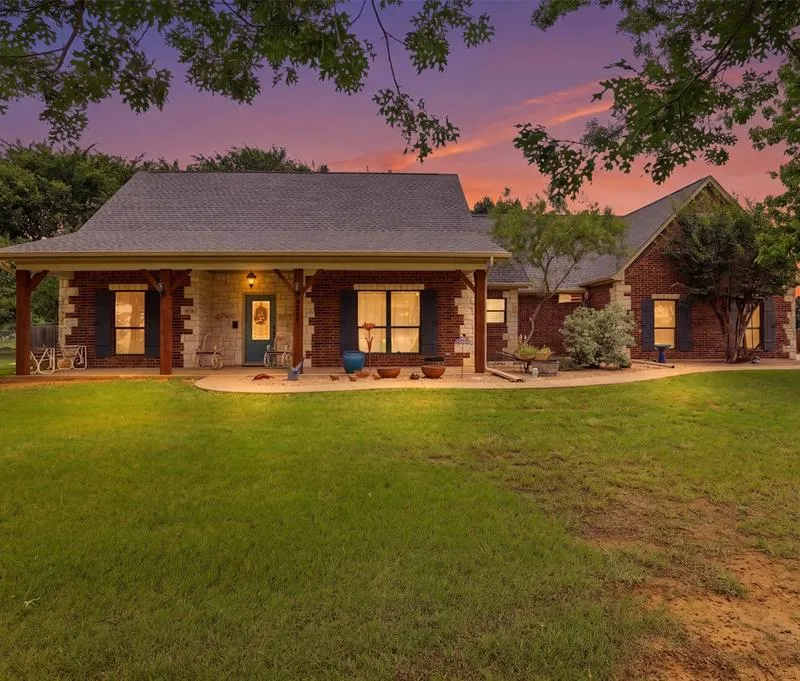 2421 Pecan Springs Road, Cleburne TX 76031