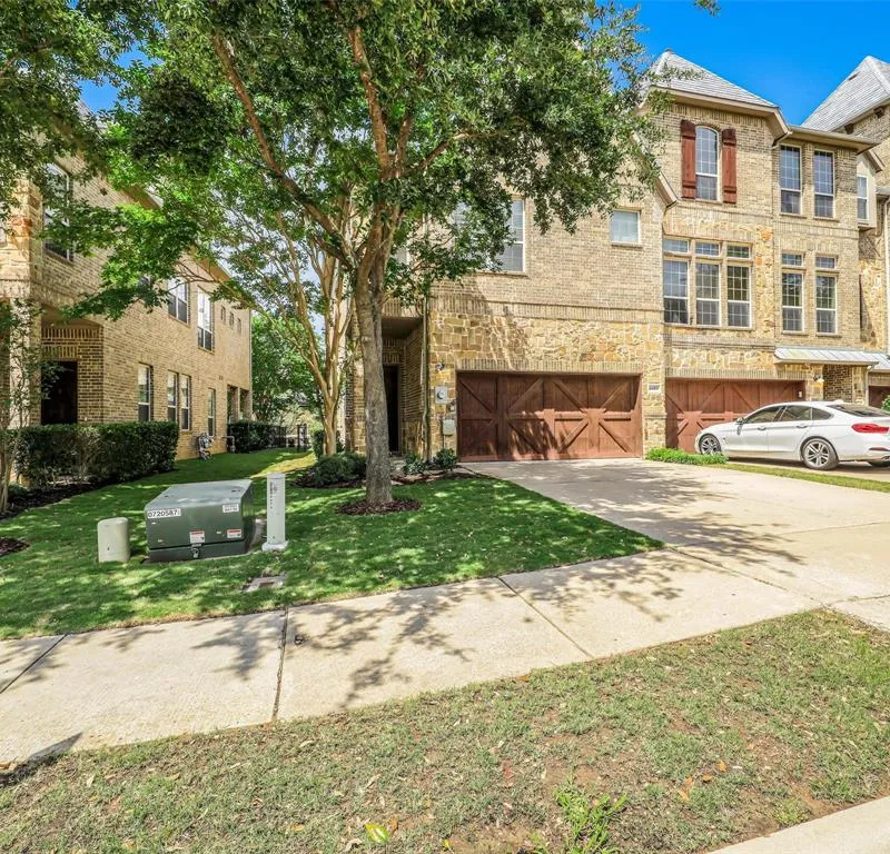 6481 Riviera Drive, Irving TX 75039