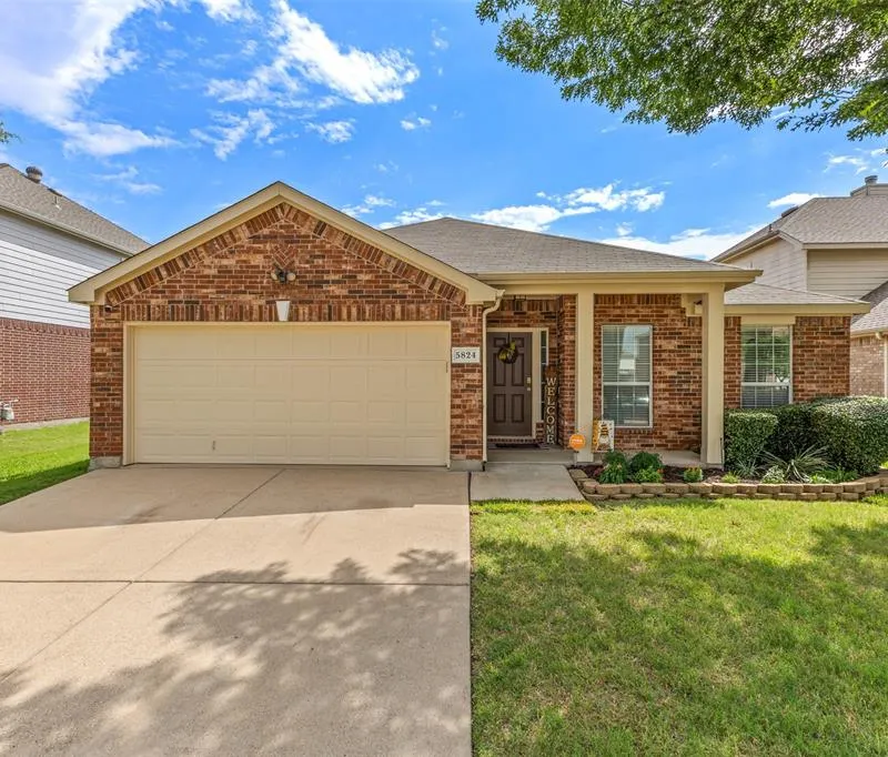 5824 Twilight Drive, Grand Prairie TX 75052