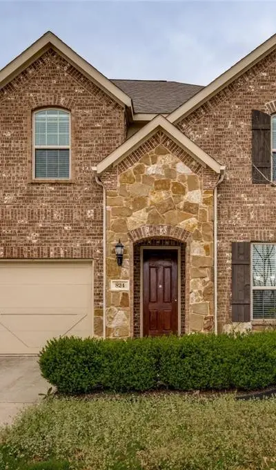 824 Water Garden Circle, Little Elm TX 75068