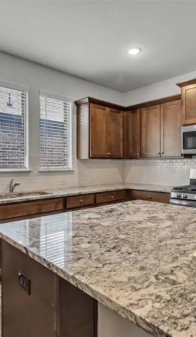 639 Congressional Avenue, Red Oak TX 75154 - Photo 3