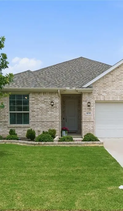 4735 Bluffview Drive, Haltom City TX 76137 - Photo 5