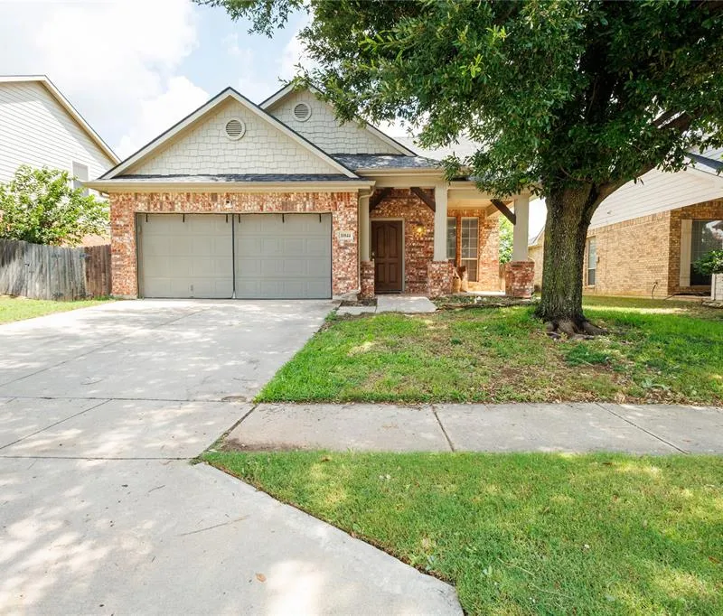 10844 Hawks Landing Road, Fort Worth TX 76052
