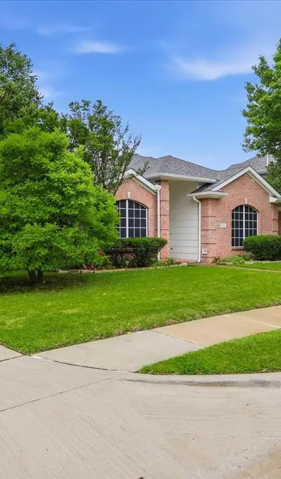 1548 Shannon Drive, Lewisville TX 75077 - Photo 2