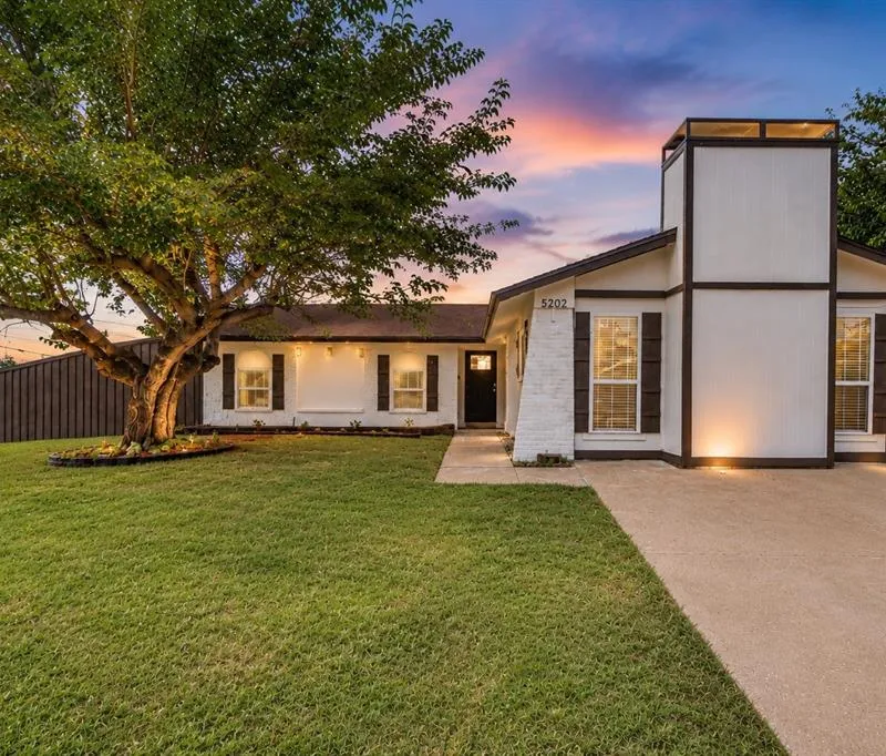 5202 Chestnut Place, Garland TX 75043