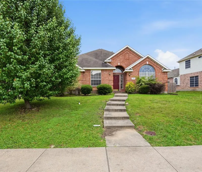 1700 Wylie Creek Drive, DeSoto TX 75115