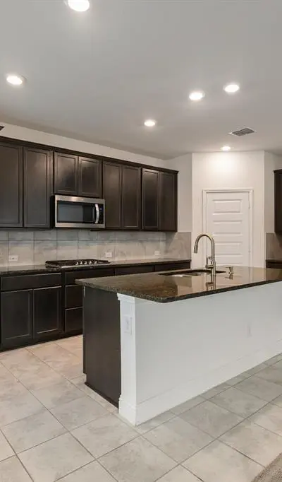 2520 Walker Avenue, Aubrey TX 76227 - Photo 5
