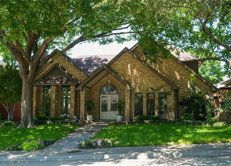 5619 Bent Creek Trail, Dallas TX 75252