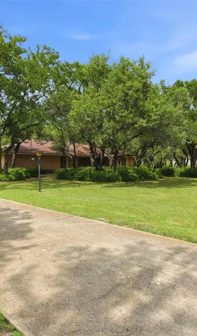 3724 Coronado Court, Willow Park TX 76087 - Photo 2