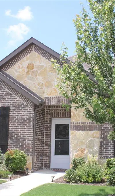 217 Foreman Drive, Midlothian TX 76065 - Photo 2