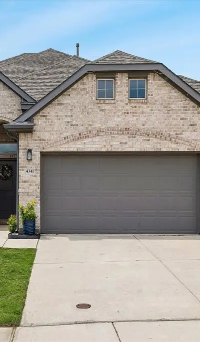 4341 Swallow Drive, Fort Worth TX 76262