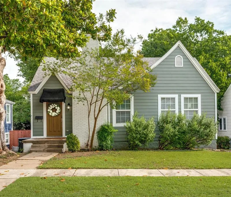 3912 Byers Avenue, Fort Worth TX 76107