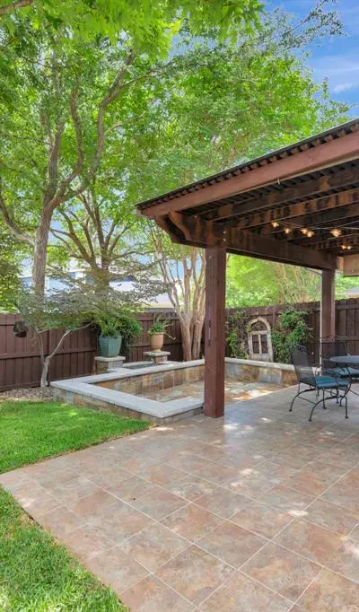 8516 Hudson Street, North Richland Hills TX 76180 - Photo 4