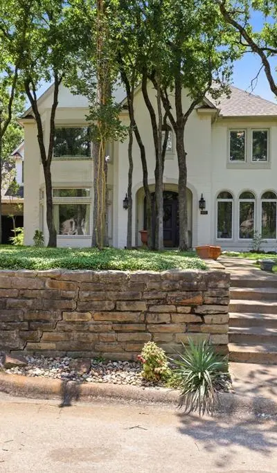 605 Shady Brook Court, Southlake TX 76092
