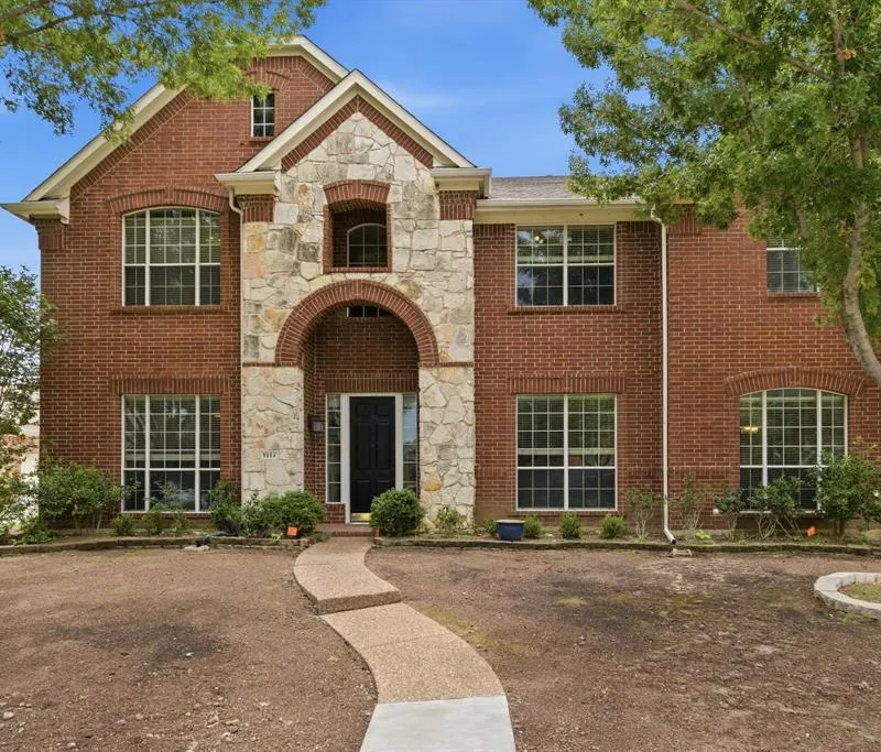 1117 Apache Lake Drive, Carrollton TX 75010