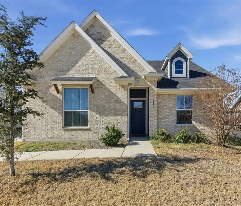 649 Charlotte Lane, Burleson TX 76028