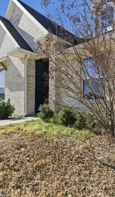 649 Charlotte Lane, Burleson TX 76028 - Photo 3