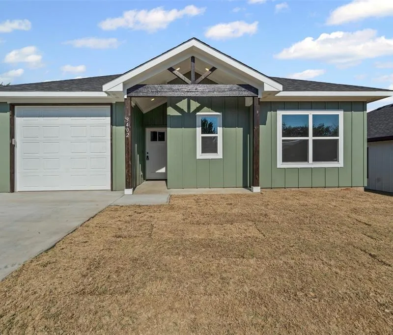 3402 Hilltop Road, Granbury TX 76048