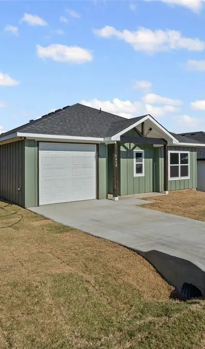 3402 Hilltop Road, Granbury TX 76048 - Photo 2