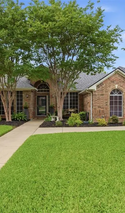 901 Dylan Court, Burleson TX 76028