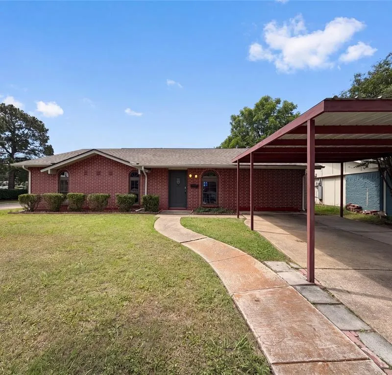 1102 Hillwood Drive, Lewisville TX 75067