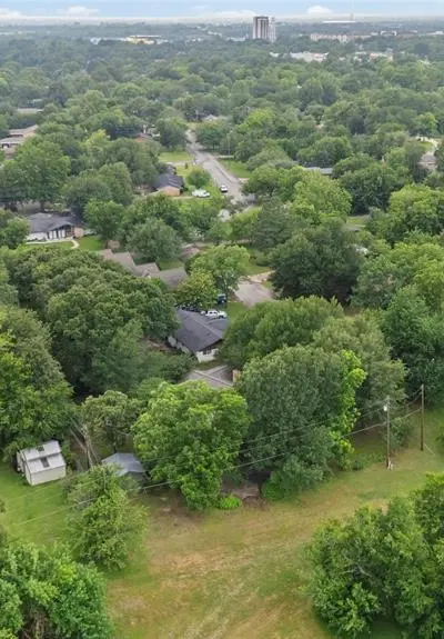 2823 Laurel Lane, Commerce TX 75428 - Photo 2