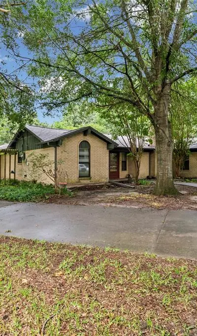 2823 Laurel Lane, Commerce TX 75428 - Photo 5