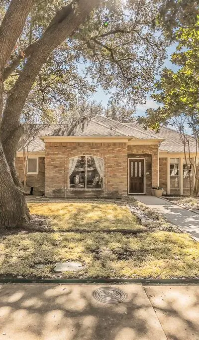 6016 Timber Creek Lane, Dallas TX 75248 - Photo 2