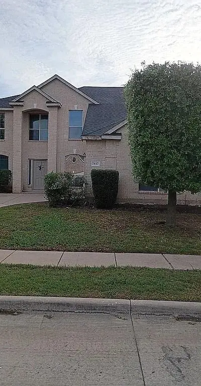 7817 Longbow Lane, Arlington TX 76002 - Photo 2