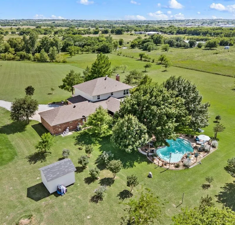 2141 Old Denton Road, Decatur TX 76234