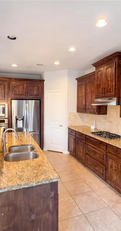3105 Bridgewater Drive, Little Elm TX 75068 - Photo 2