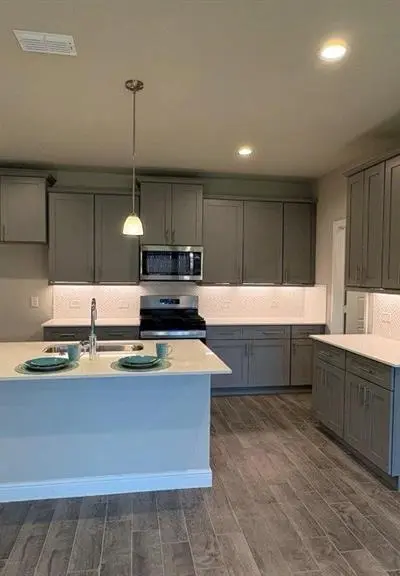 225 SANDSTONE Circle, Granbury TX 76048 - Photo 3