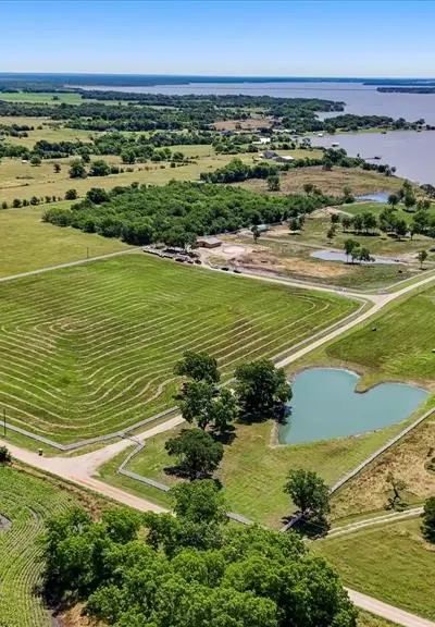 121 Elm, Kerens TX 75144 - Photo 2