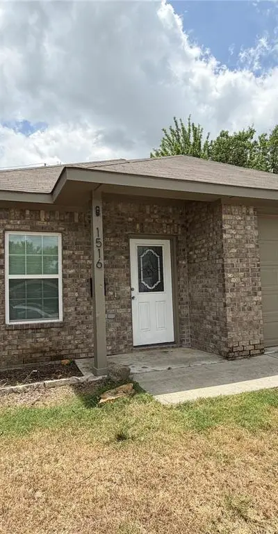 1516 E Maddox Avenue, Fort Worth TX 76104