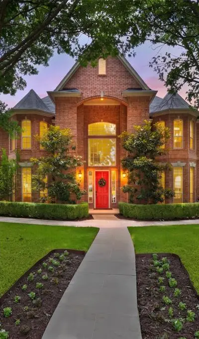 8 Park Place, Mansfield TX 76063