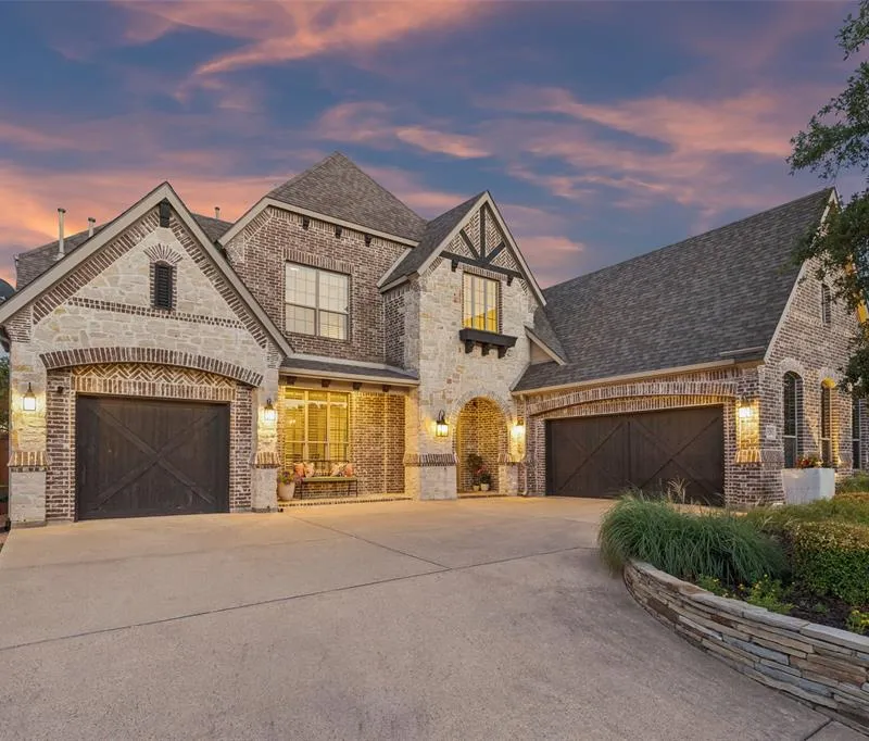6528 Mountain Sky Road, Frisco TX 75036