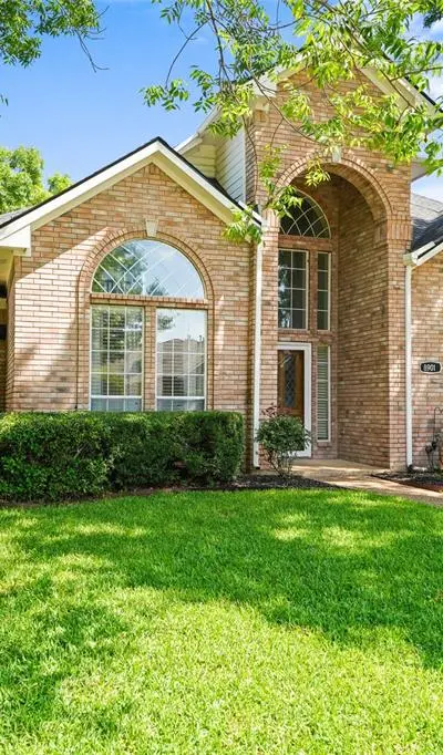 8901 Lakepointe Avenue, Rowlett TX 75088 - Photo 2