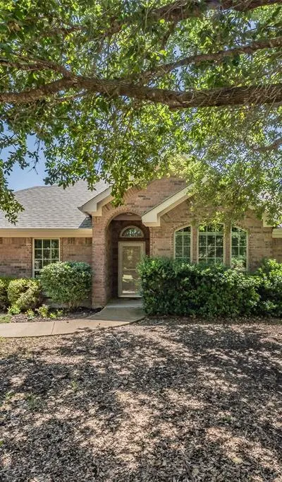 4035 Palomino Drive, Benbrook TX 76116