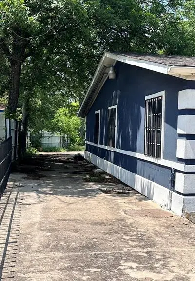 141 W Brownlee Avenue, Dallas TX 75224 - Photo 5