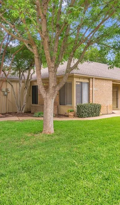 4173 Rosser Square, Dallas TX 75244
