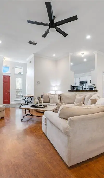 2301 Bennington Drive, Arlington TX 76018 - Photo 5