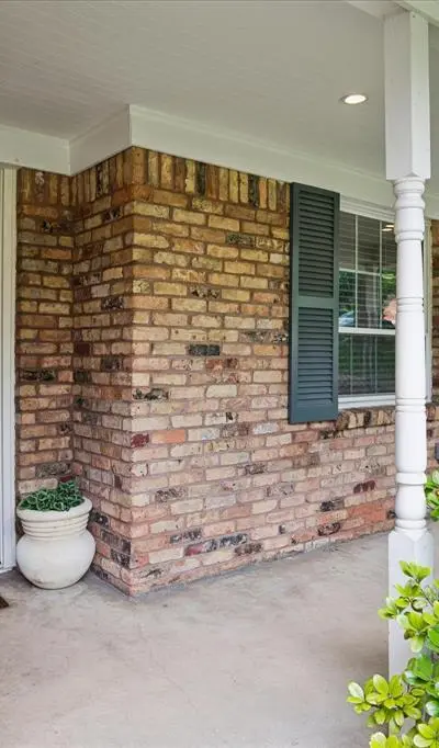 10025 Lanshire Drive, Dallas TX 75238 - Photo 2