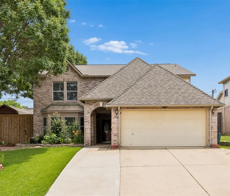 2308 Collington Drive, Roanoke TX 76262