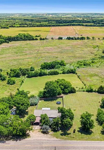 2382 N FM 1743 Road, Windom TX 75492 - Photo 5