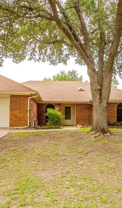 340 Grand Meadow Drive, Fort Worth TX 76108 - Photo 3