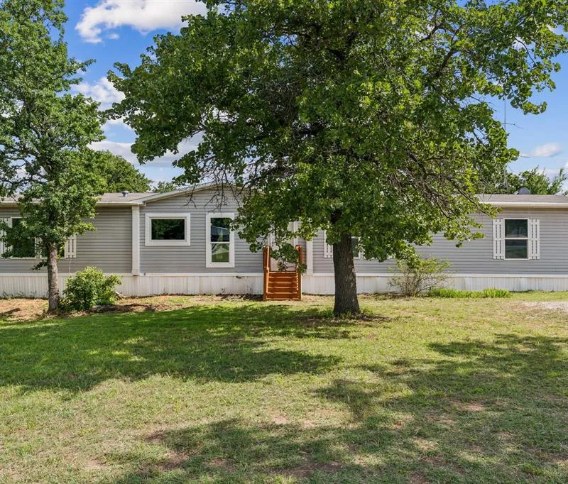 139 Cedar Drive, Azle TX 76020