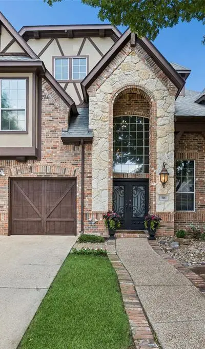 701 Irwin Drive, Mansfield TX 76063