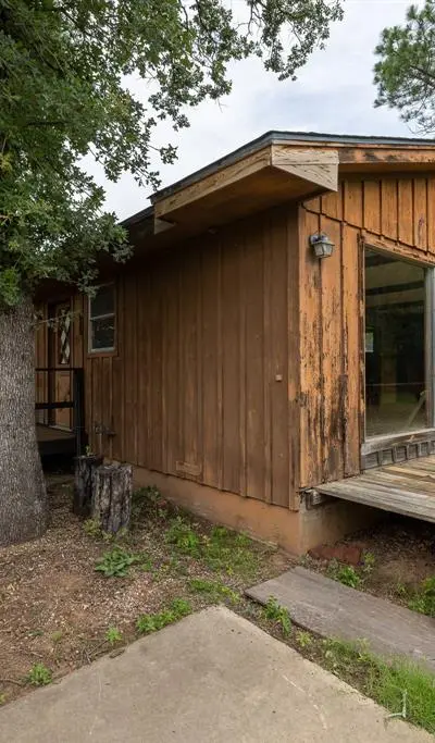 1512 Pecos Trail Court, Granbury TX 76048 - Photo 3